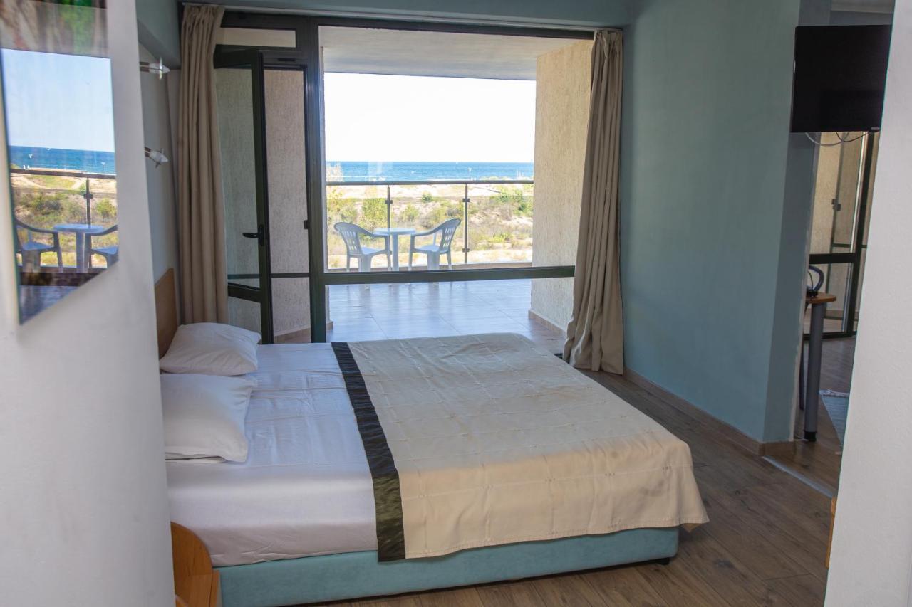 Amfibia Beach Complex Napospart Kültér fotó